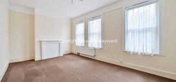 Flat to rent in Kettlebaston Road, London E10