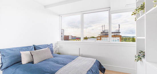 Studio to rent in 1 Olympic Way, London HA9