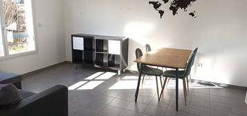 Appartement meublé  à louer, 3 pièces, 2 chambres, 63 m²