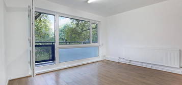 Flat for sale in Friary Estate, London SE15