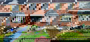 4422 Pennypack St, Philadelphia, PA 19136