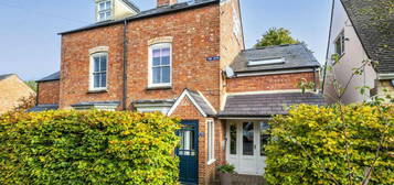 4 bedroom semi-detached house for sale