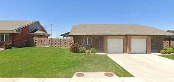 3319 Eagle St, Garden City, KS 67846