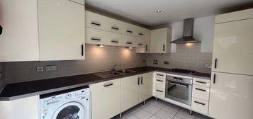 4 bed shared accommodation to rent