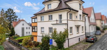 Großzügig! Tolles Zweifamilienhaus mit sonnigem Garten und Potential zum Ausbau als Dreifamilienhaus