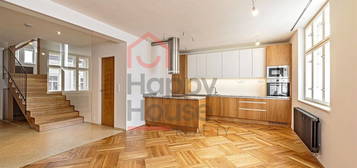 Byt 2+kk, 100 m², Maiselova, Praha