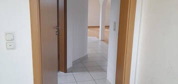 Bad Staffelstein Dg Wohnung 2. Z.46 qm ruhige Lage m. Stellpl.