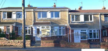 3 bedroom terraced house for sale