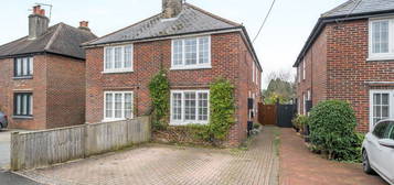 3 bed semi-detached house for sale