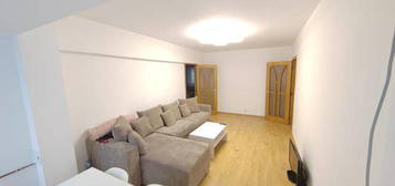 Apartament 3 camere Aviatiei T.Caramfil prima chirie