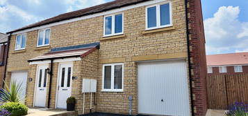 3 bed semi-detached house for sale