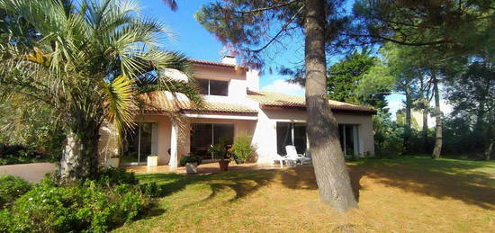 Villa 7 pièces 155 m²