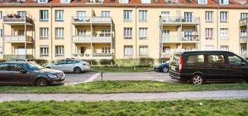 Jetzt investieren! Vermietete Wohnung in ruhiger Lage von Berlin-Zehlendorf