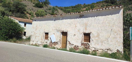 Finca rústica en venta en Almogía