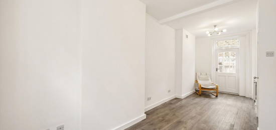 Detached house to rent in Cole Street, Southwark, London SE1