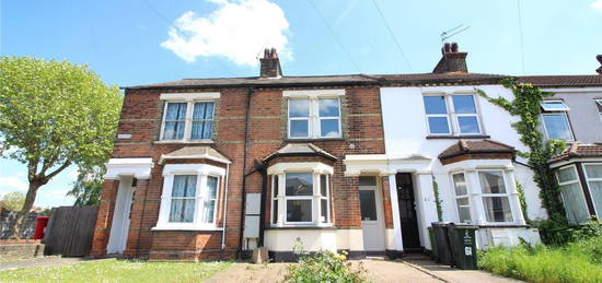 Flat to rent in Milton Street, Swanscombe, Kent DA10