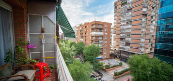 Piso en venta en calle del Poeta Joan Maragall, 60