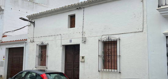 Casa o chalet independiente en venta en calle Angustias, 10