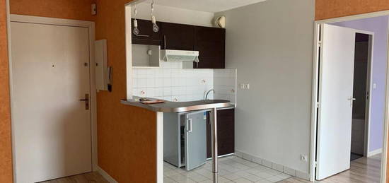 Appartement  à louer, 2 pièces, 1 chambre, 34 m²