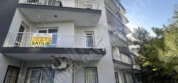 KARYELDEN BORNOVA EVKA-3 SATILIK 3+1 140m2 TADİLATLI BOŞ DAİRE