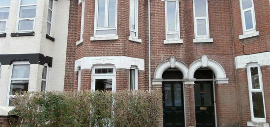 7 bedroom terraced house