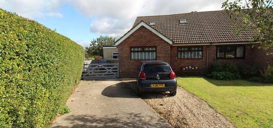 5 bed semi-detached bungalow for sale