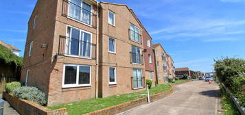 Flat to rent in Claremont Road, Seaford BN25