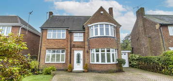 3 bed detached house for sale