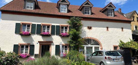 Günstiges 5-Raum-Farmhaus mit gehobener Innenausstattung in Ockfen