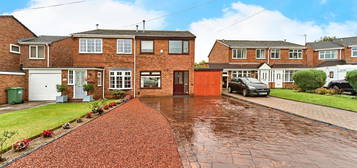 3 bed semi-detached house for sale