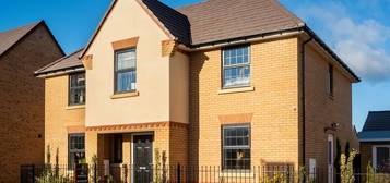 4 bed detached house for sale