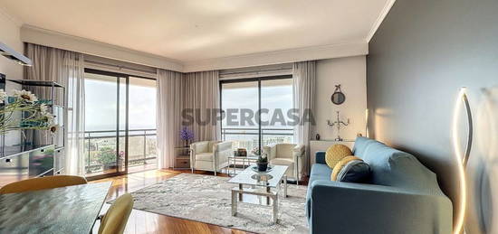 Fantástico Apartamento T1 para Arrendamento - Funchal