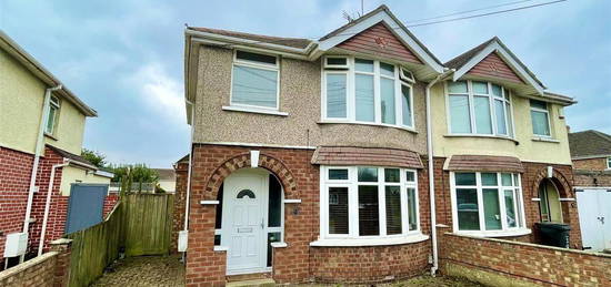 3 bed semi-detached house for sale