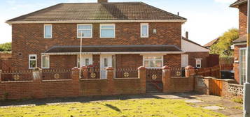 2 bedroom semi-detached house for sale