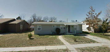 1629 San Carlos St, Sweetwater, TX 79556