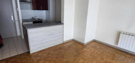 Appartement  à louer, 2 pièces, 1 chambre, 41 m²