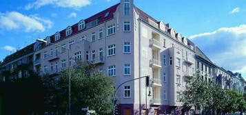 Arnimplatzkiez - Dielenboden - Balkon - Wannenbad