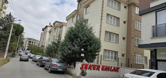 SATLIK ODA 3+1 DAİRE-SOSYETE PAZARI CİVARINDA-ŞEKER'den