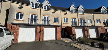 4 bed terraced house for sale