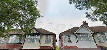 End terrace house to rent in Ranfurly Road, Sutton SM1