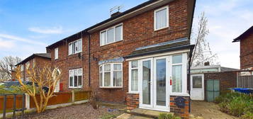 3 bed semi-detached house for sale