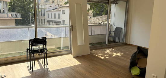 Appartement  à louer, 3 pièces, 2 chambres, 68 m²