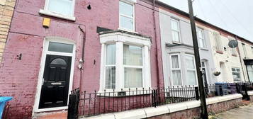 4 bedroom terraced house for sale