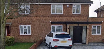 3 bed semi-detached house to rent