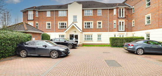 Flat for sale in Abbotsmead Place, Caversham, Reading RG4