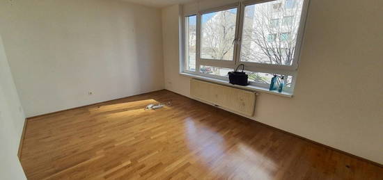 Gut aufgeteilte 2-Zimmer-Wohnung - Nähe Belvederegarten!