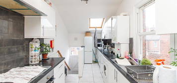 Maisonette to rent in Wolseley Gardens, Jesmond, Newcastle Upon Tyne NE2