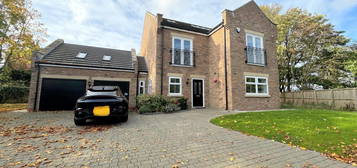 6 bed detached house to rent