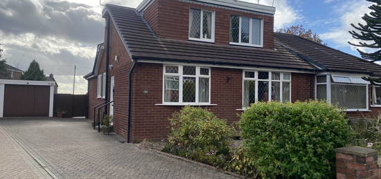 Semi-detached bungalow to rent in Oakbank Avenue, Chadderton OL9