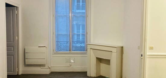 LE RAINCY - APPARTEMENT 2 PIECES - 39 m²